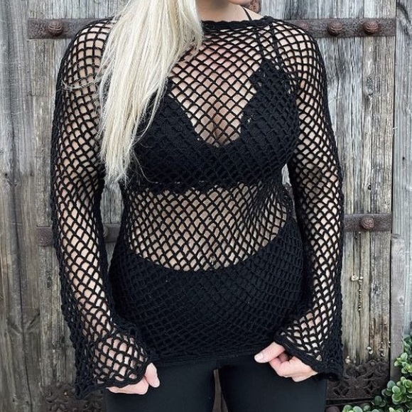 Fish net crocheted top - Black - Picture 2 of 3